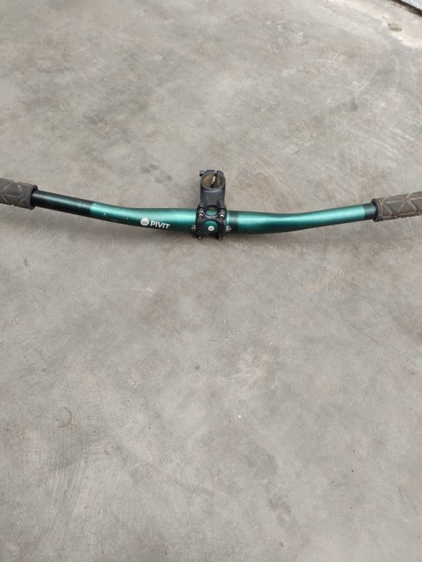 Pivot Handle Bar For Co-op or Anything 