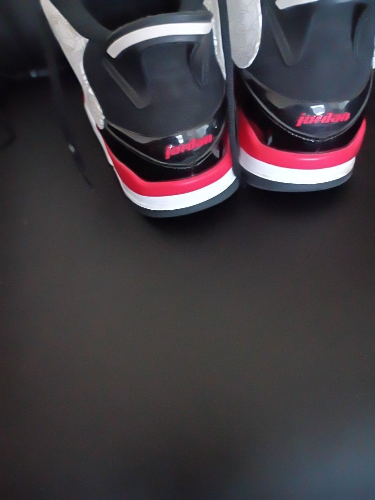 Jordan SUB-ZERO Men 10 1/2