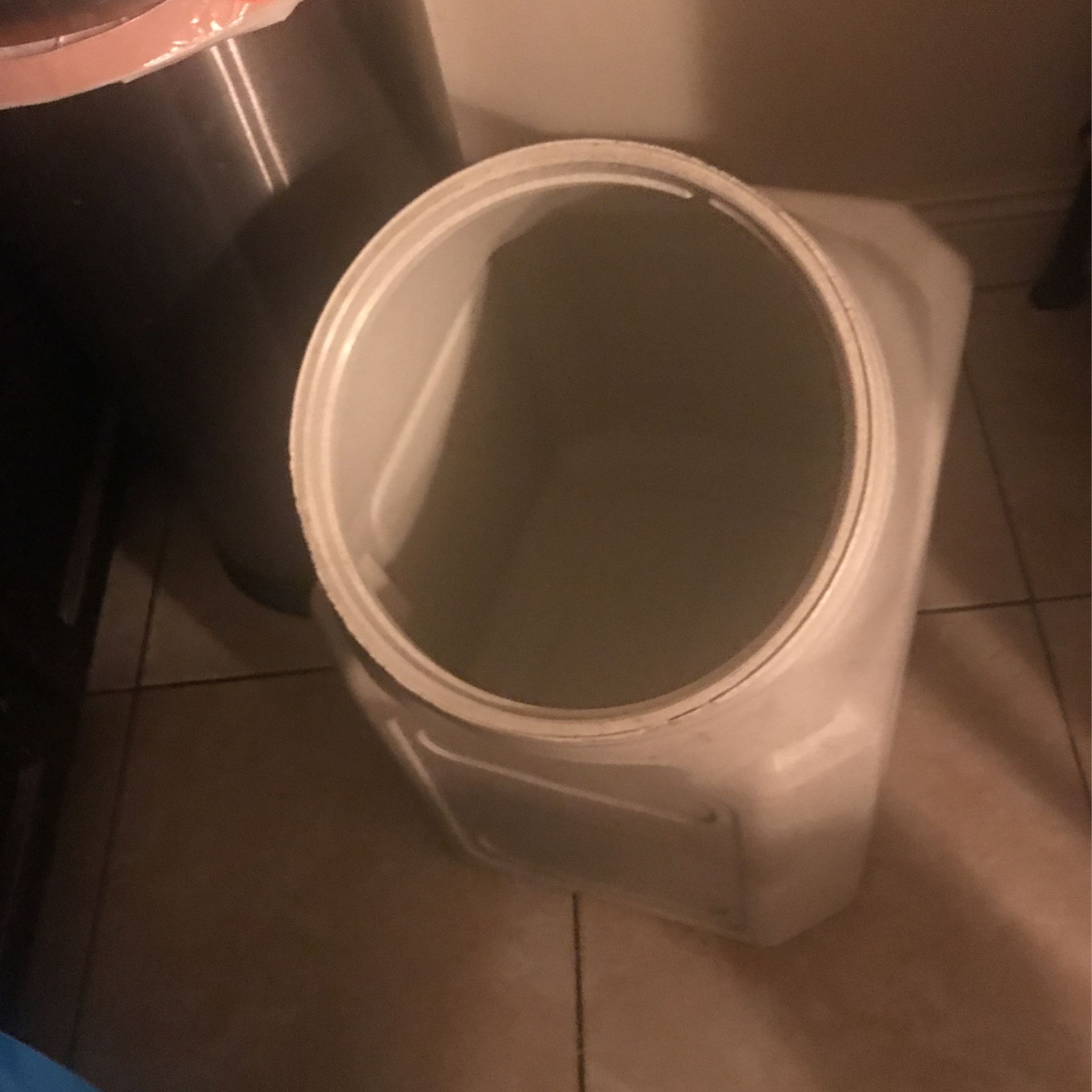 Free Dog Food Container 