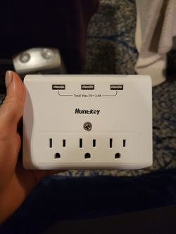 Large Wallmount 3 Outlets + 3 USB Ports Grounded