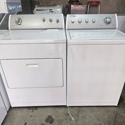 WHIRLPOOL TOP LOAD WASHER & GAS DRYER SET 