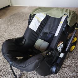Doona Stroller/Carseat Without BASE