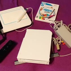 Nintendo Wii + U-Draw Game Tablet and C.D
