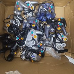 Gamecube controllers