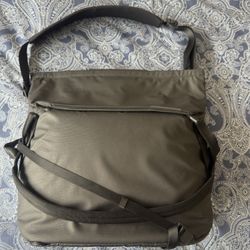 PeakDesign Everyday Tote Camera Bag LIKE NEW