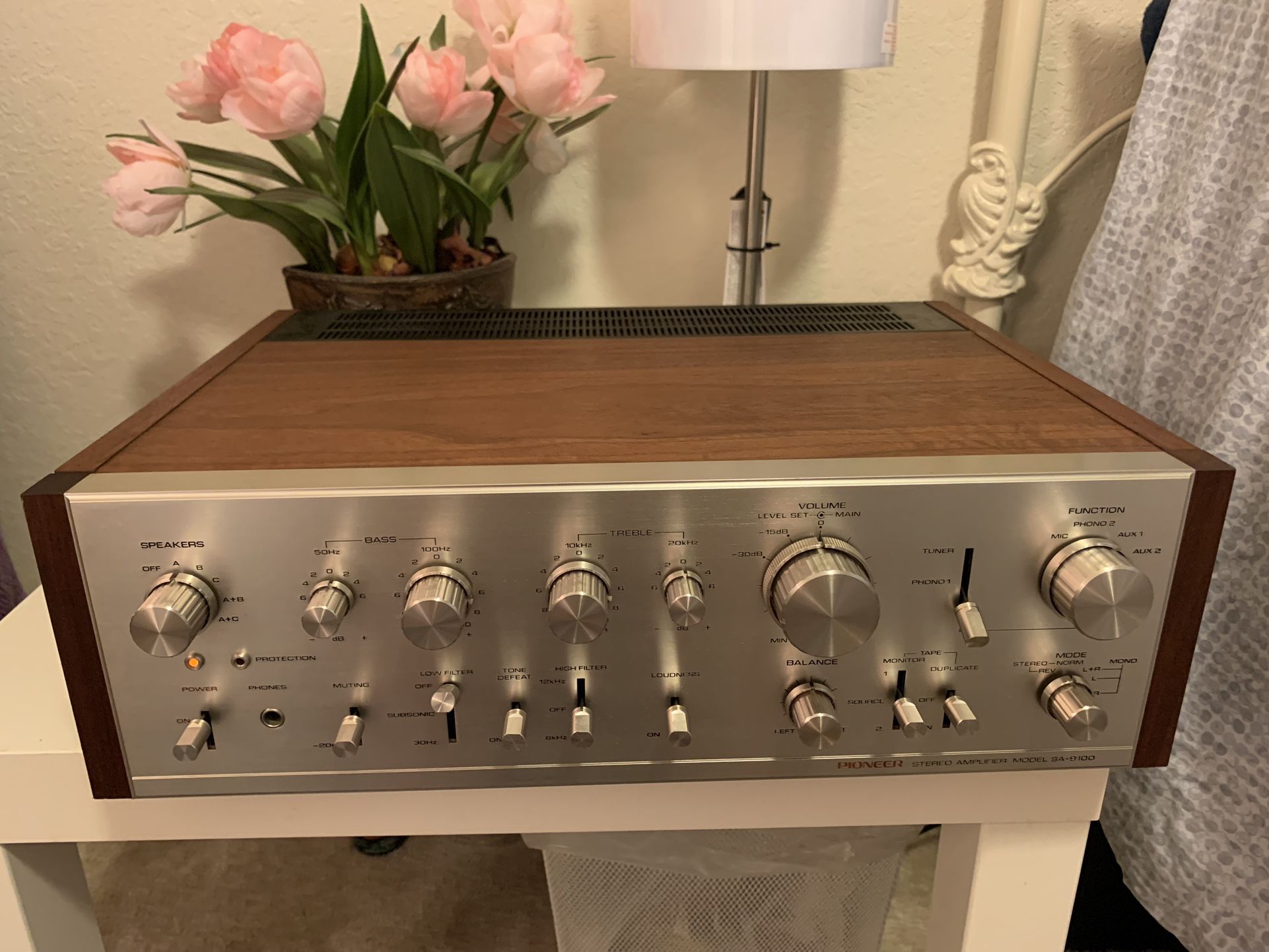 Pioneer SA-9100 Stereo Amplifier