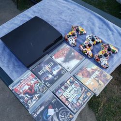 6 Games of choose, 3 Brand New controllers. Jailbreak Playstation 3 Slim 5000gb, PS3 With app you can download games or play disc Games any 6. $275!