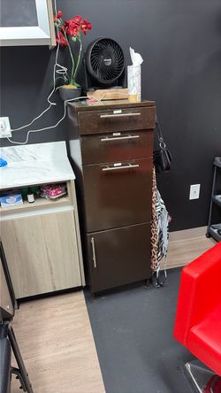 Salon Drawer
