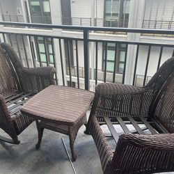 Patio Rocking Chair 2x Plus table 