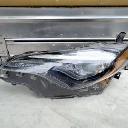 2017 2018 2019 Toyota Corolla Single LED Projector Headlight OEM Left Driver