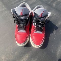 Jordan 3 Retro SE Size 10 