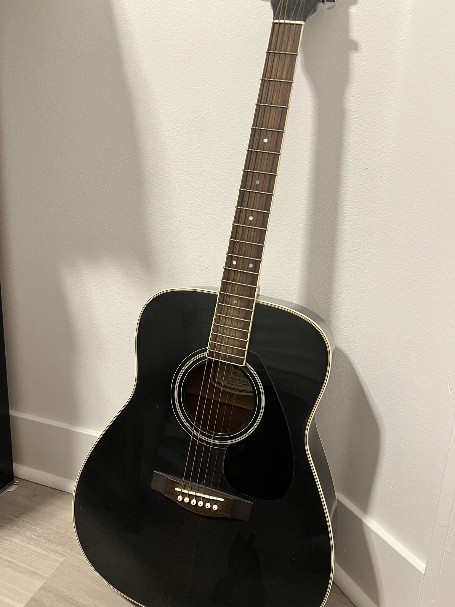 YAMAHA guitar