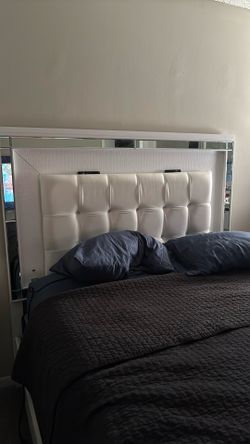 Queen size headboard and frame