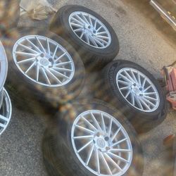 Toyota 17” Wheels & Tires