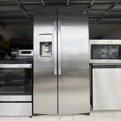 GE Appliance Package Suite, Fridge, Dishwasher, Range, Microwave