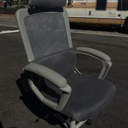 Adjustable High Back Mesh Height  Rolling swivel Office Chair