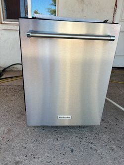 KitchenAid dishwasher works perfect in good condition free delivery to your garage