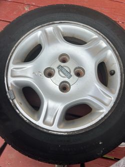 Nissan alloy wheel