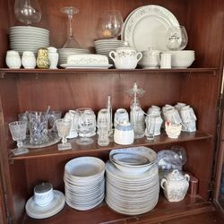 Fine China Cabinet 