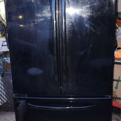 GE Refrigerator 