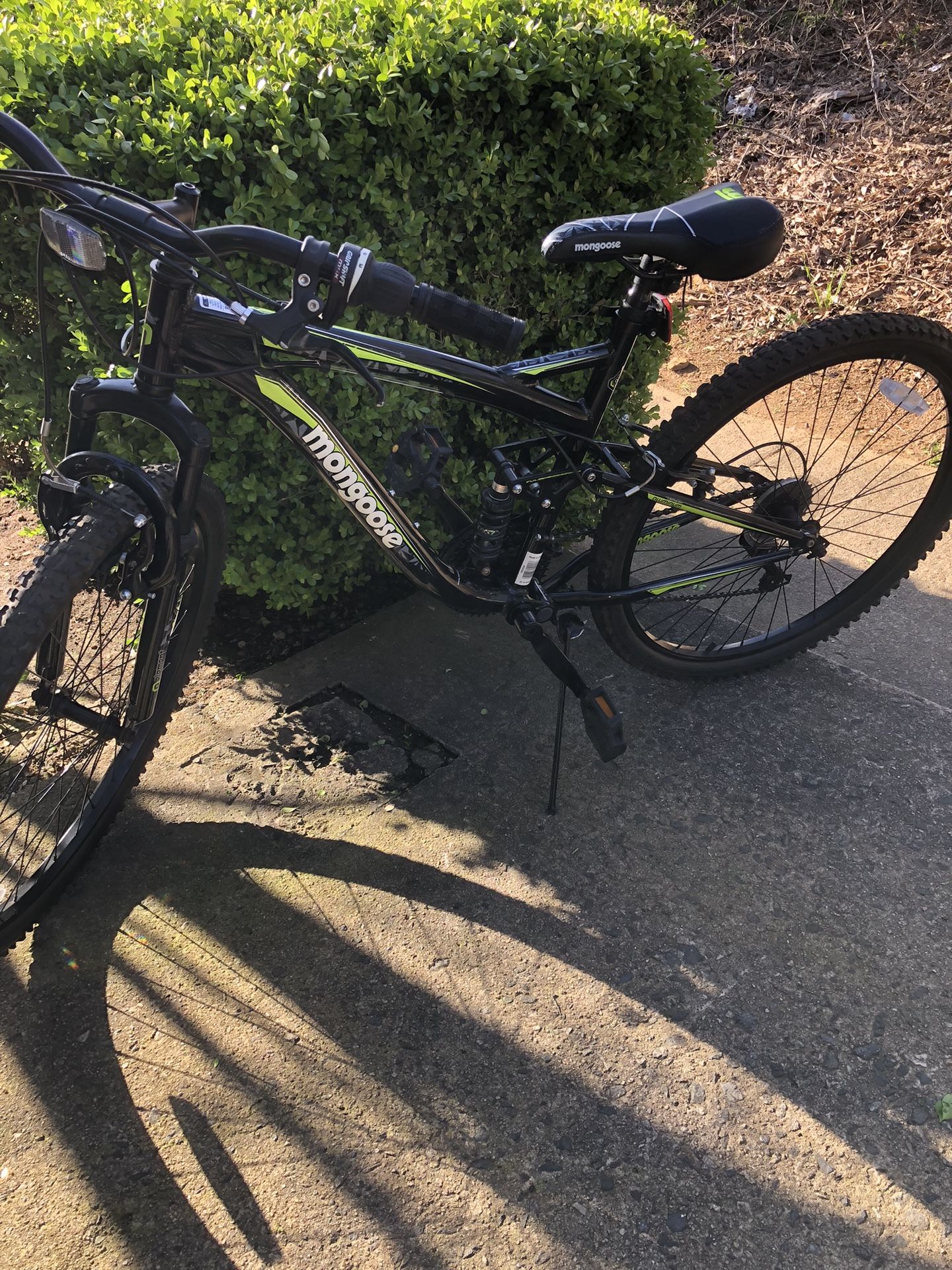 Mountain Bike 26 Mongoose Status 2.2 for Sale in Roswell GA OfferUp