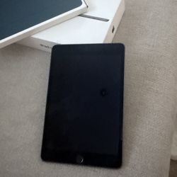 iPad Mini Wi-Fi + Cellular 64 GB Space Gray