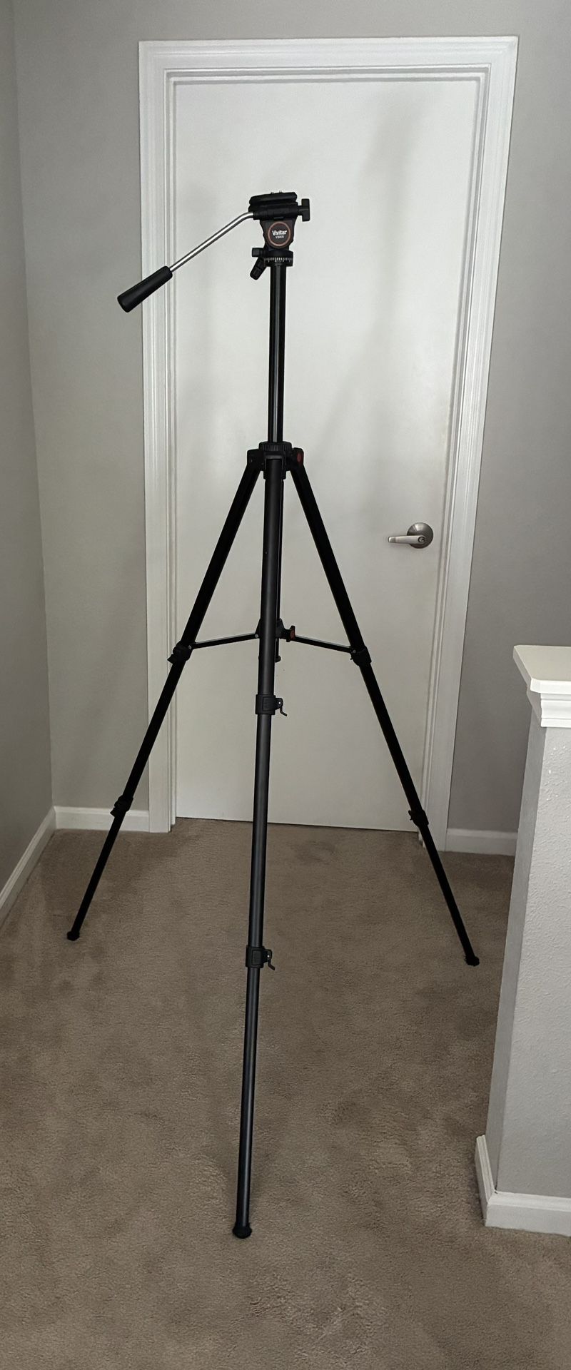 VIVITAR V3000 Black Metal Telescoping 66”Tripod With Quick Release
