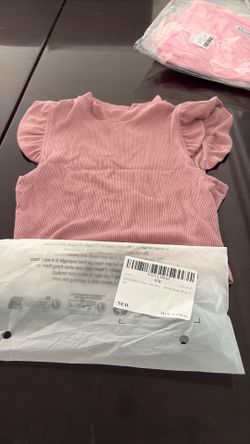 Girls shirt size 8-9