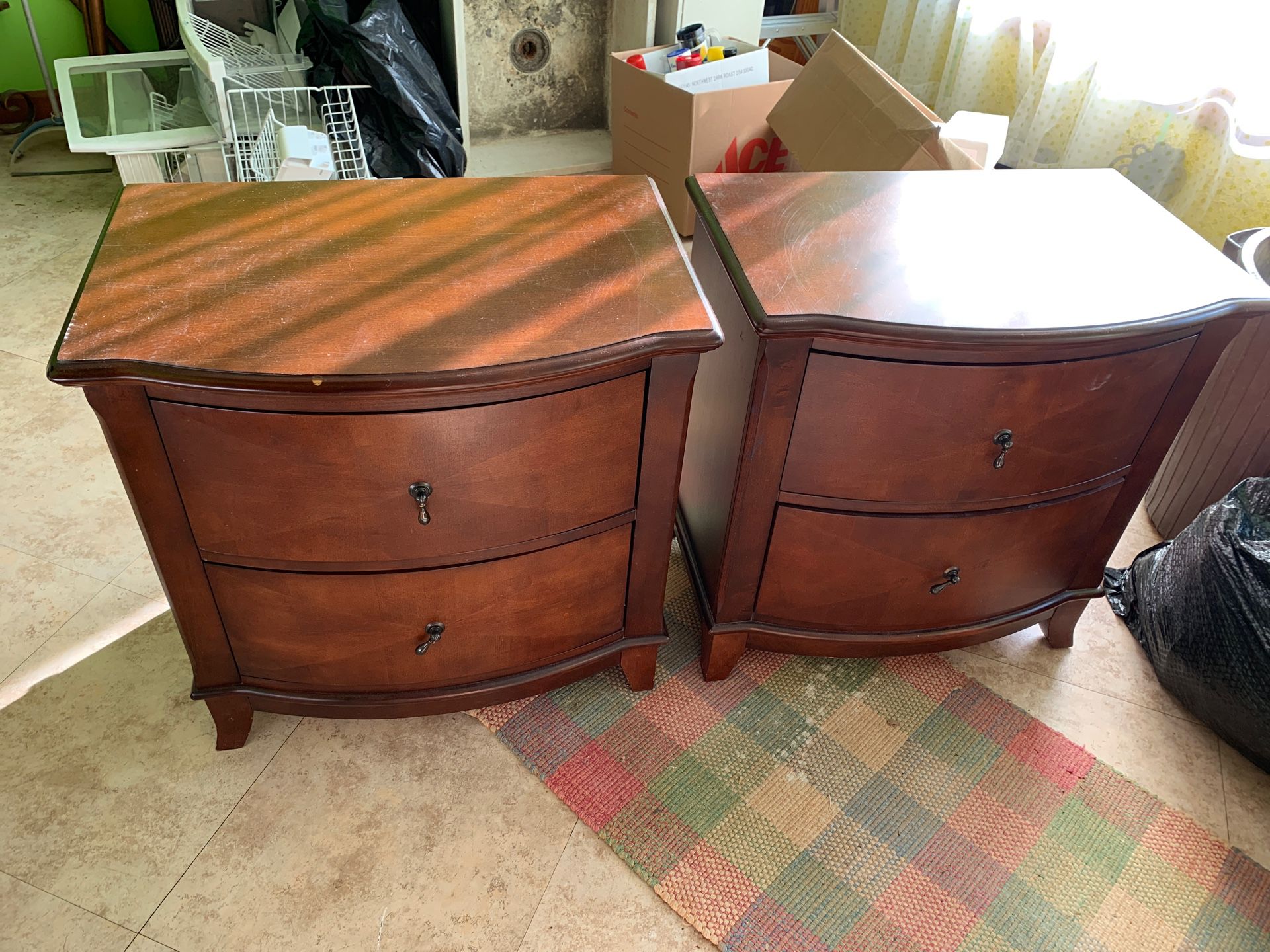 2 night stands/ end tables