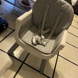 Baby/toddler Chair - Silla Para Bebé O Niños Pequeños 📍East LA 90022