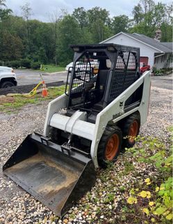 Bobcat Skid Steer Loader with Front Bucket – Heavy-Duty Equipment