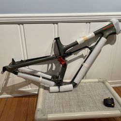 New Cannondale Habit Carbon Frame Small