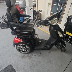 E Wheels Motor Scooter