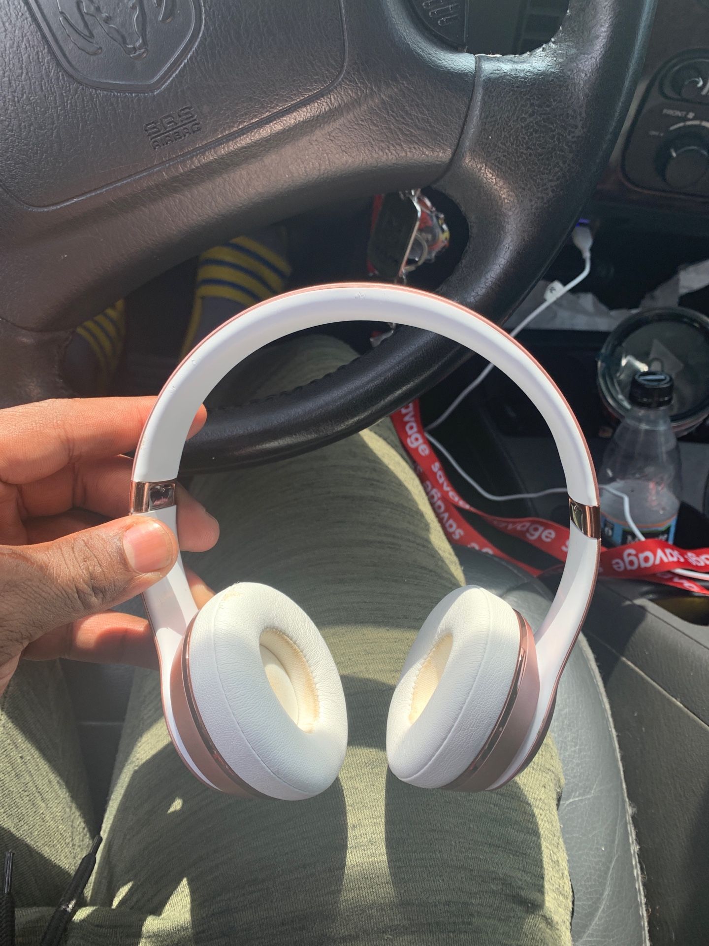 Rose gold beats solo wireless