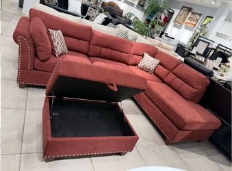 Sectional With Storage Ottoman ❤️❤️❤️