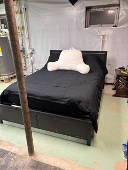 Queen bed