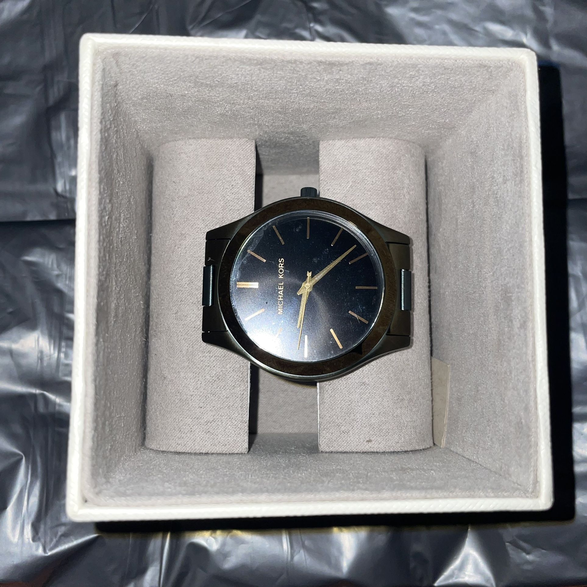 Michael Kors “MK8715”