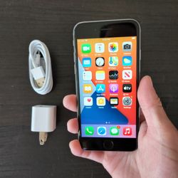 iPhone 6s - UNLOCKED - Like New  