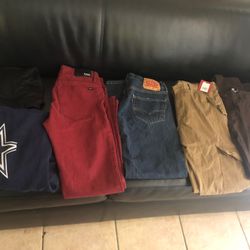 Young Man Clothes Lot 31/32 And 32/32 Pants And Large Cowboys Sweatshirt