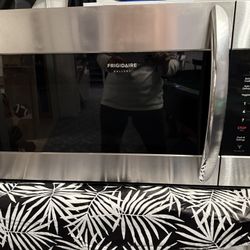 Microwave Under Cabinet