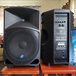 MACKIE SPEAKERS 
