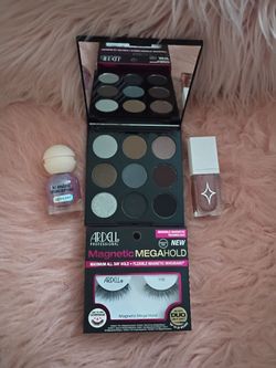 Makeup Bundle – Eyeshadow Palette, Lashes & More