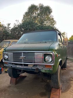 G10 shorty van