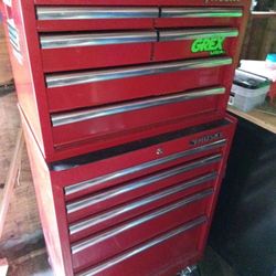 Husky 27' Tool Storage Combo
