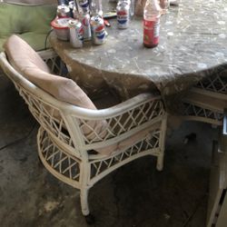 Outside Table And  Chairs For Sale 