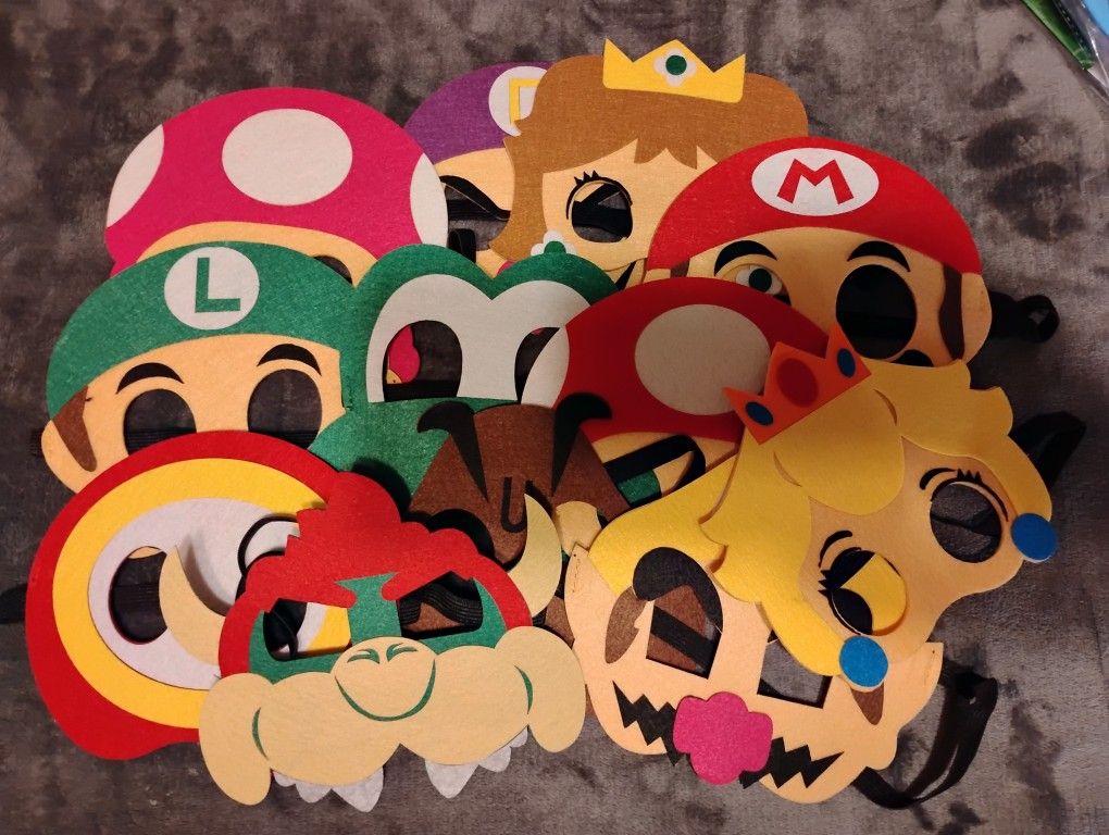 Super Mario Party Masks lot of 15