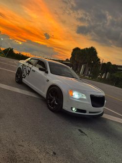 Chrysler 300C HEMI V8