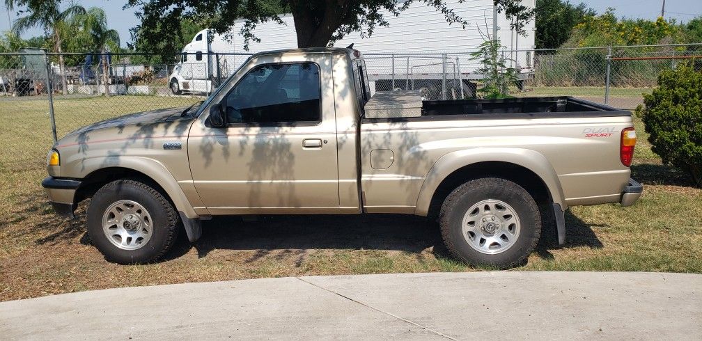 2002 Mazda Truck