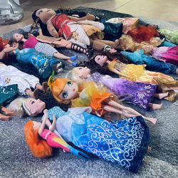 Disney dolls :)