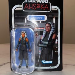 Star Wars Ahsoka Figure